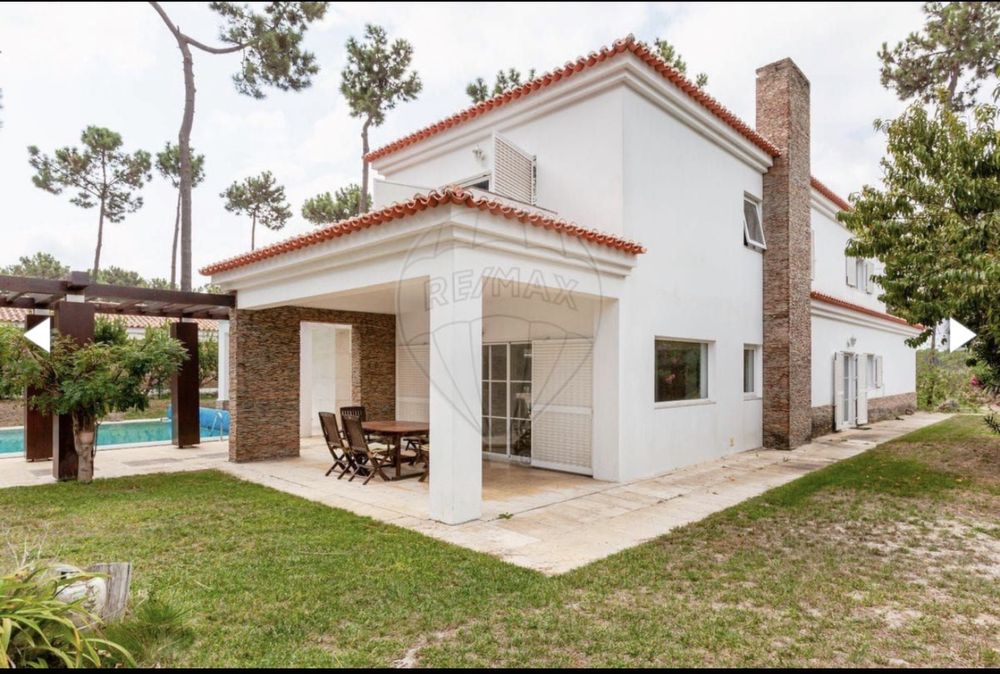 Moradia T5 Charneca de Caparica