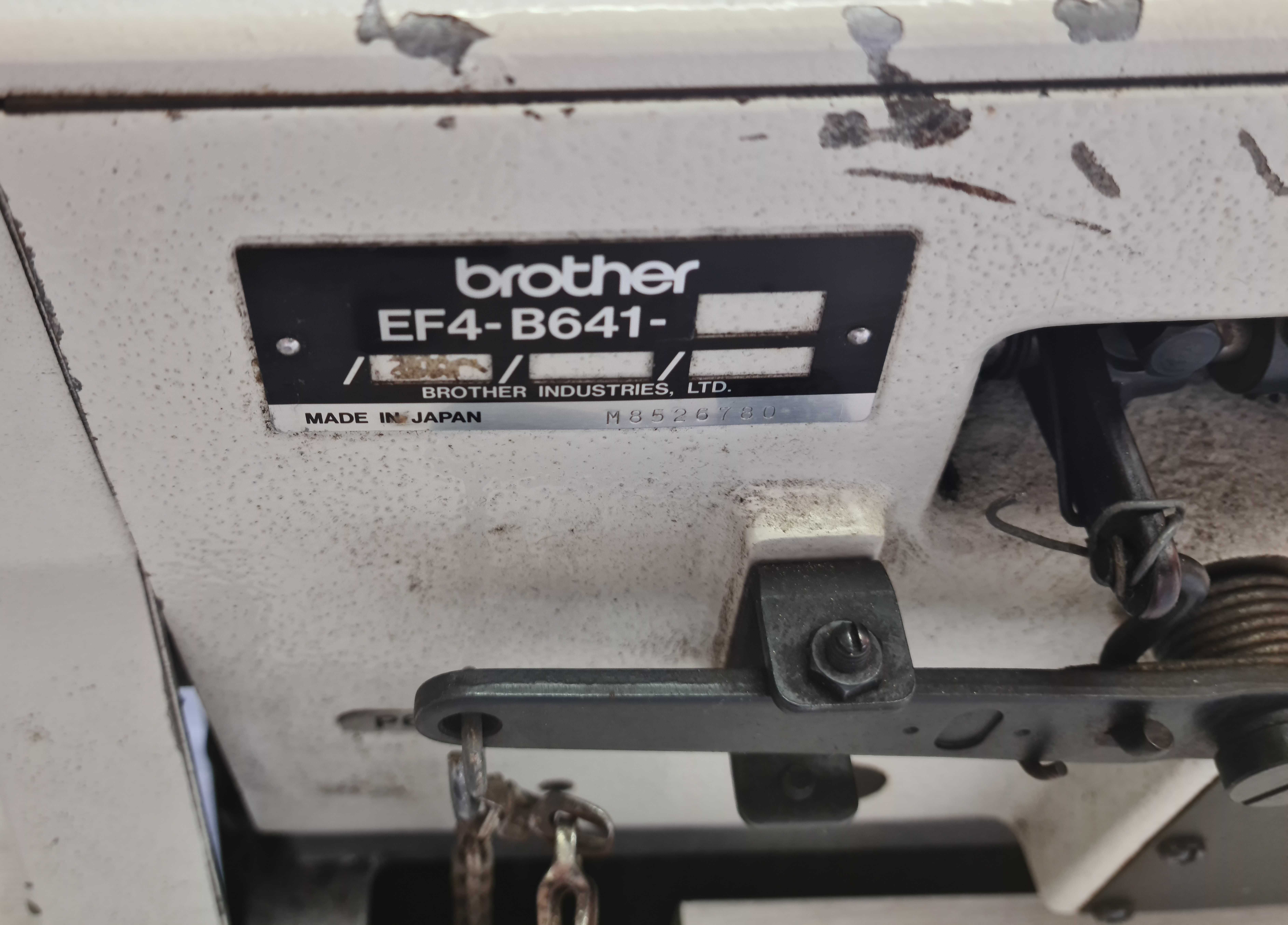 Máquina Brother EF4-B641