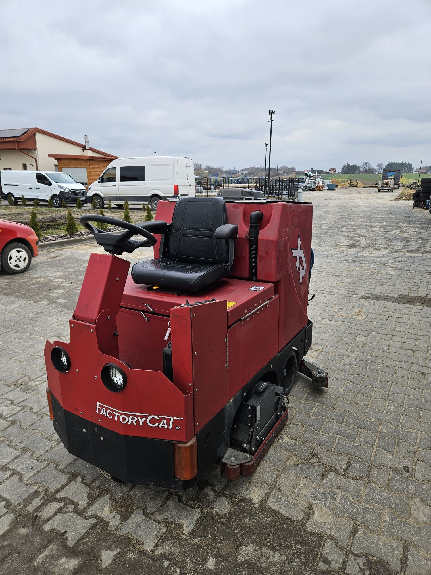 Szorowarka Tomcat Factory CAT XR 40D