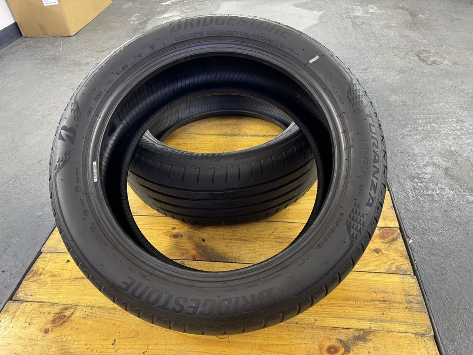 Літо 235/50 R19 Bridgestone Turanza T005 2022рік