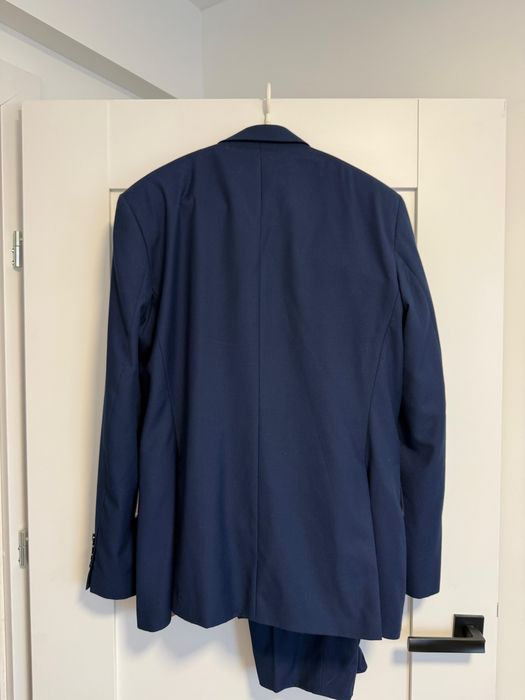 Garnitur męski granatowy