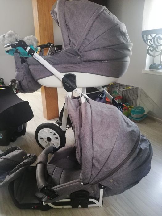 Sprzedam wózek dziecięcy.