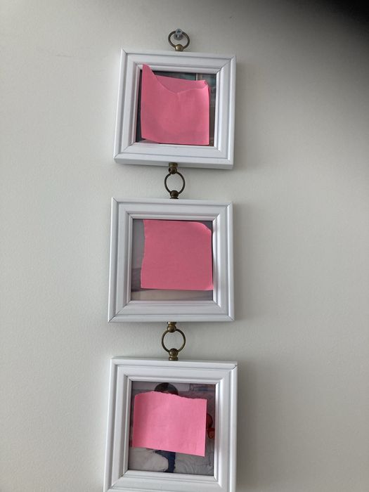 Molduras brancas de madeira 3 encadeadas