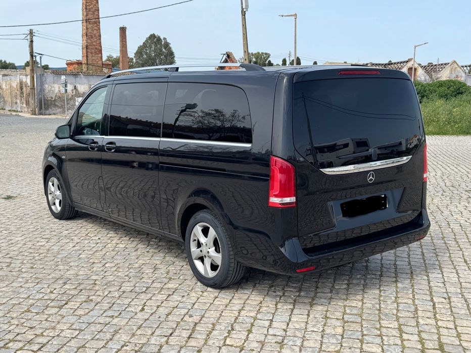 Mercedes V220 carro familiar