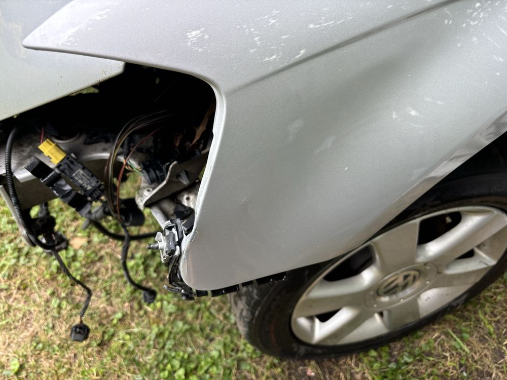 Sprzedam blotnik lewy audi a 3 8 p lift