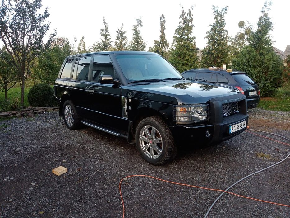 Автомобіль Rand Rover Range Rover