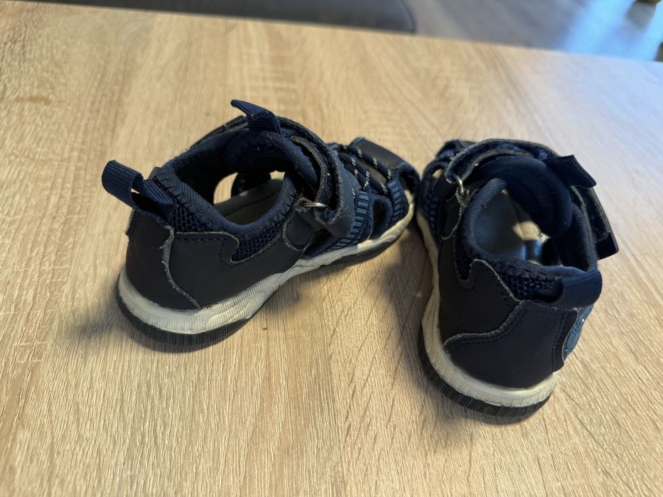 Sandaly 24 Action Boy