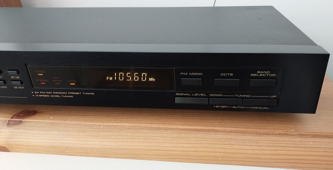 Pioneer tuner F-551