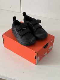 Кросівки Nike pico 5