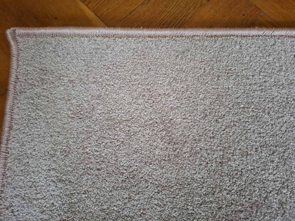 Dywan 2x2m pudrowy róż, nowy