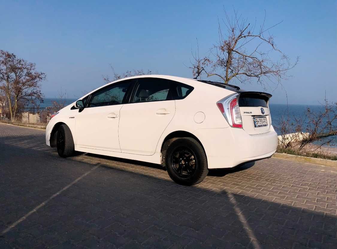 Toyota Prius Hybrid 2014 ПОСЛЕДНЯЯ ЦЕНА