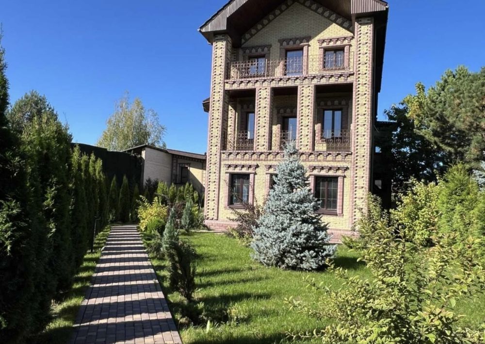 Оренда будинку під офіс, пансіонат