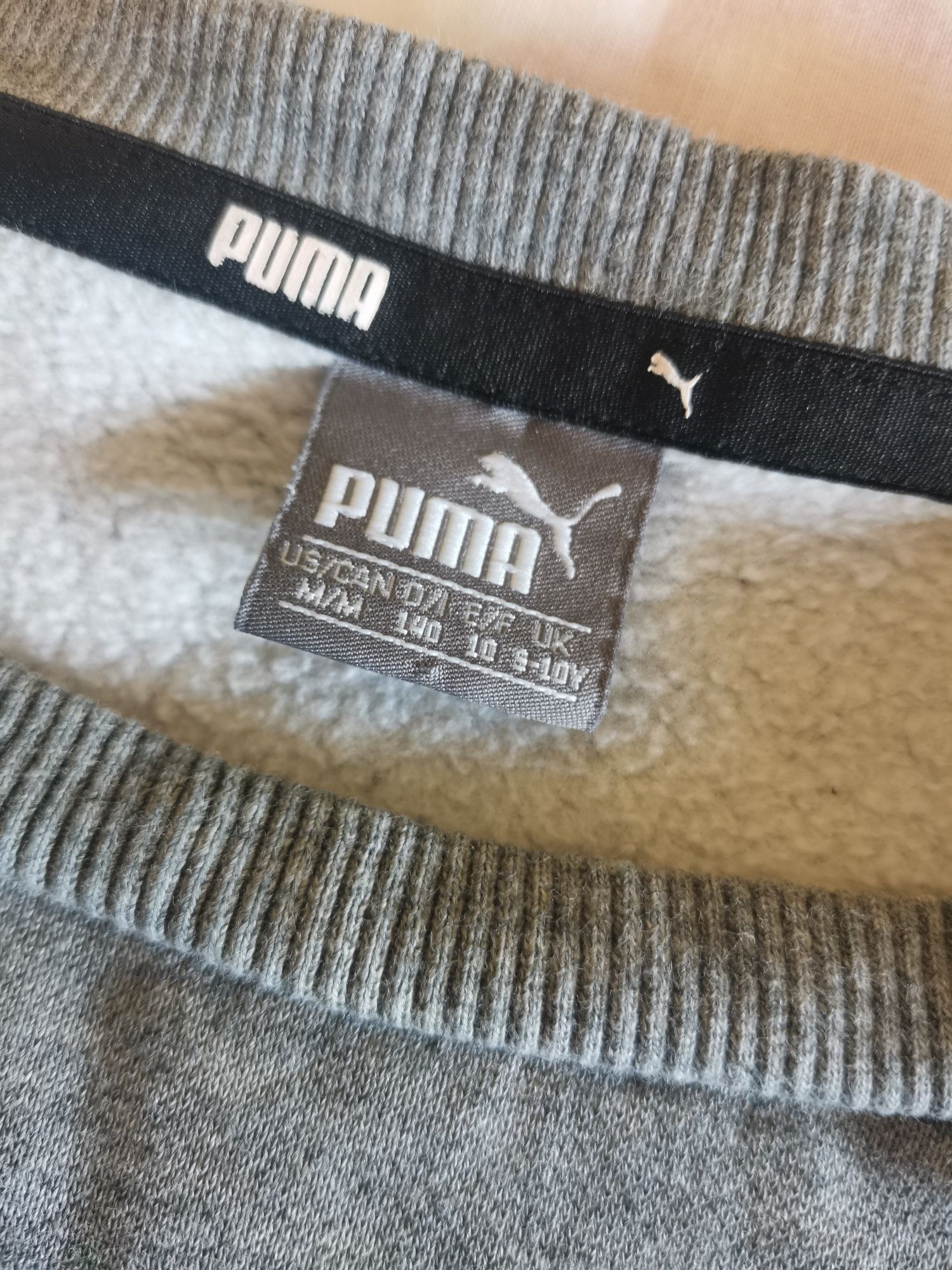 Брендовий світшот Puma на хлопчика 9-10 років в дуже хорошому стані