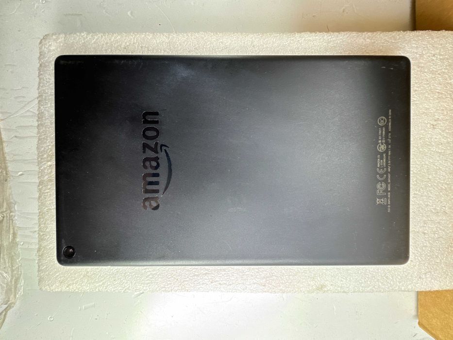 Планшет Amazon Fire HD 8 7th Generation 16GB WiFi