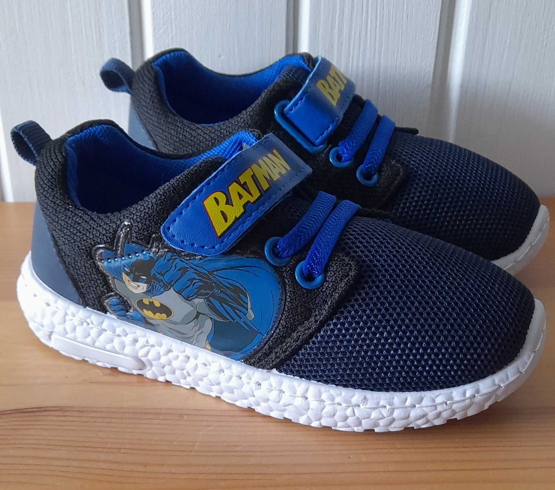Półbuty BATMAN chłopięce- R. 26- LED