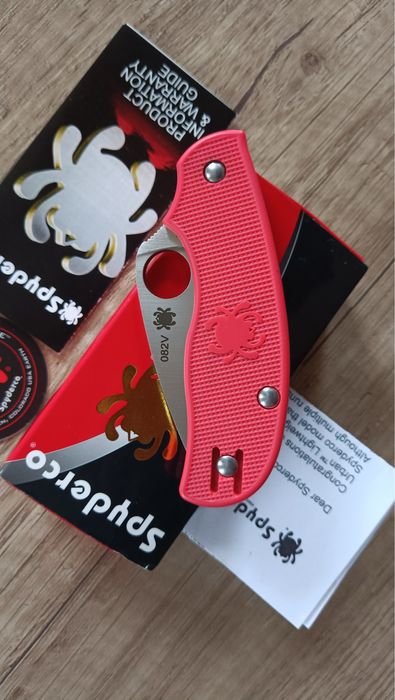 Spyderco  Urban Slipit – Red FRN / S30V Exclusive 082V. Складний ніж
