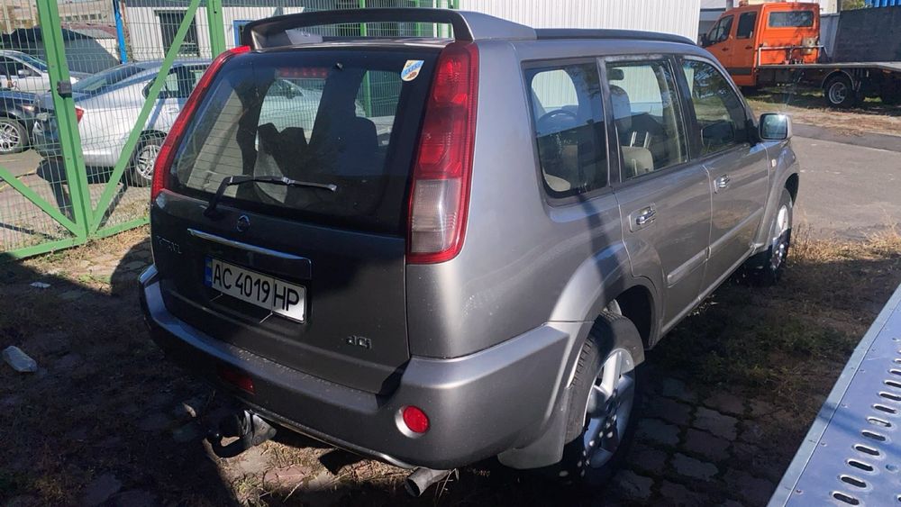 Nissan X-Treil 4/4