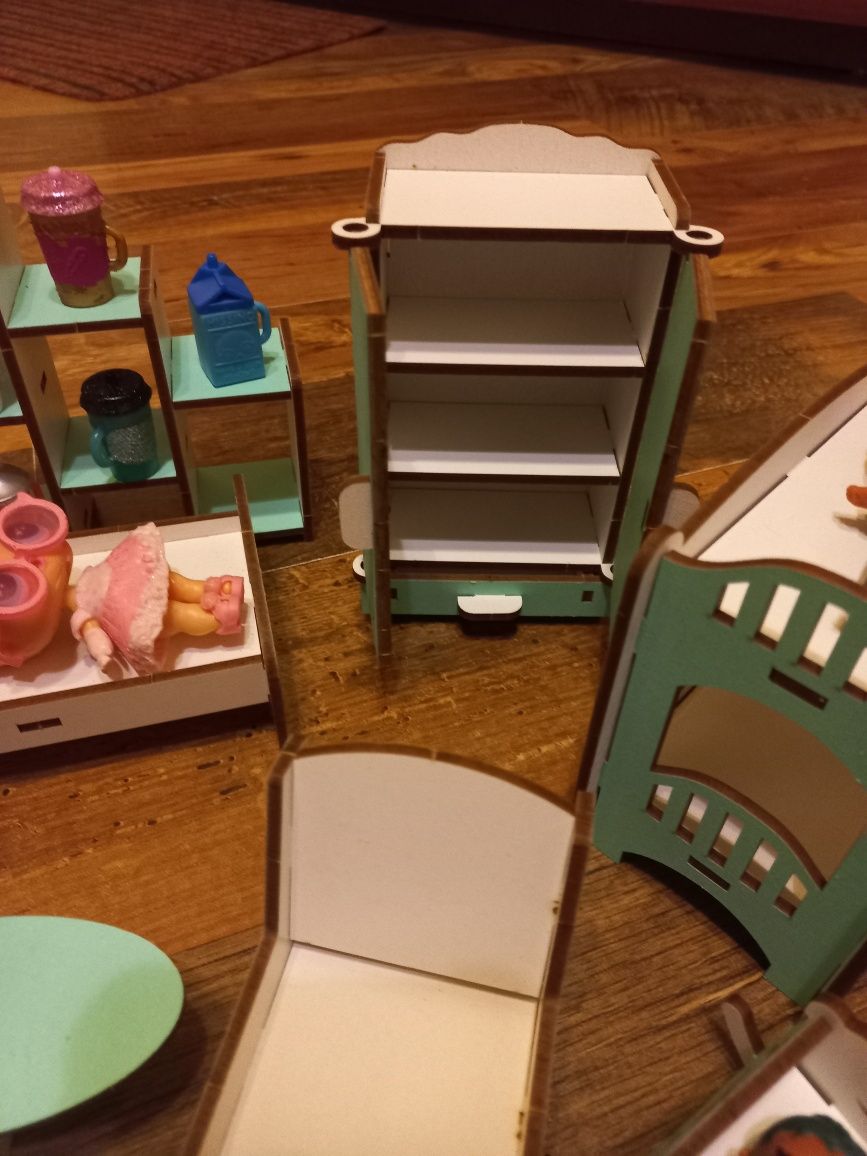 Мебель для кукол (гостиная и детская)