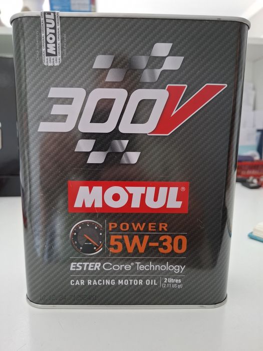 Olej motul 300v 5w 30