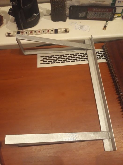Подставка под ноутбук