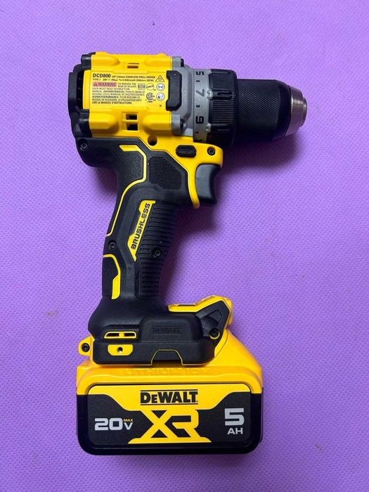 Безщітковий шуруповерт DeWalt DCD800P1 20V