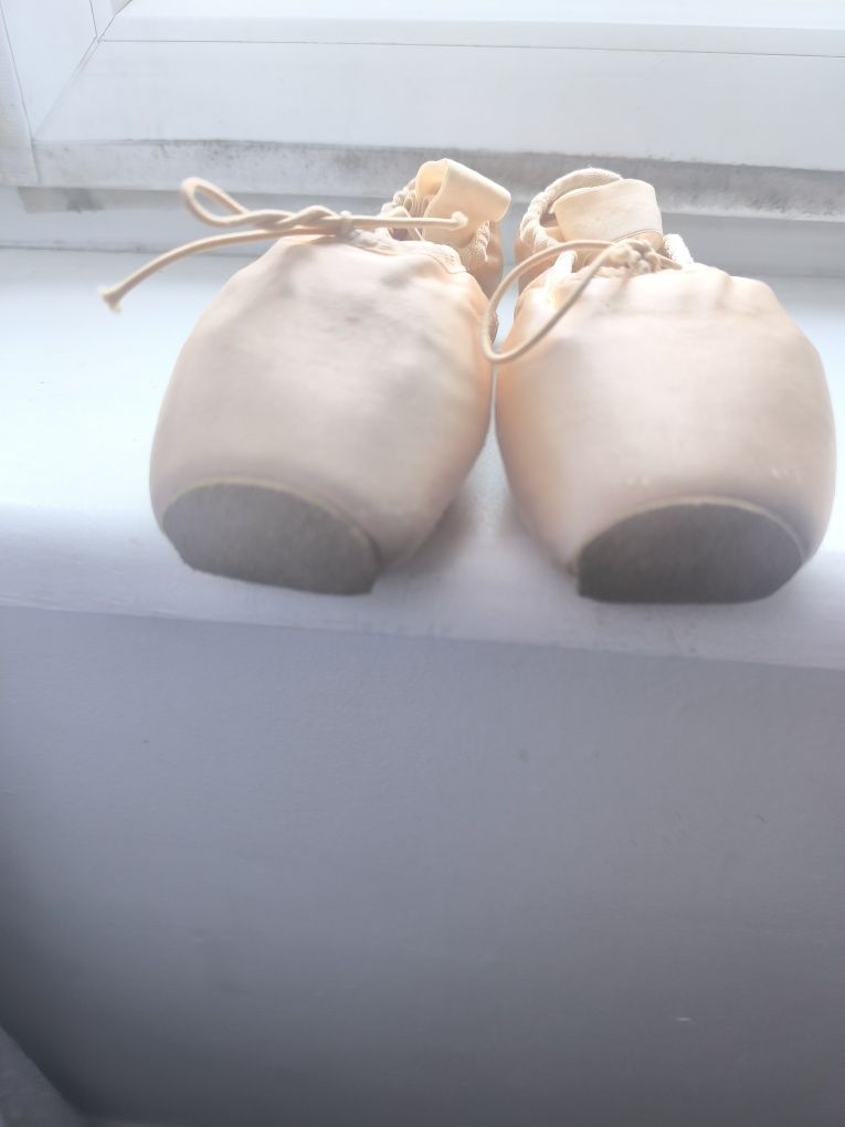 BLOCH Balance European Strong Pointy Baletowe 3¹/₂ XX