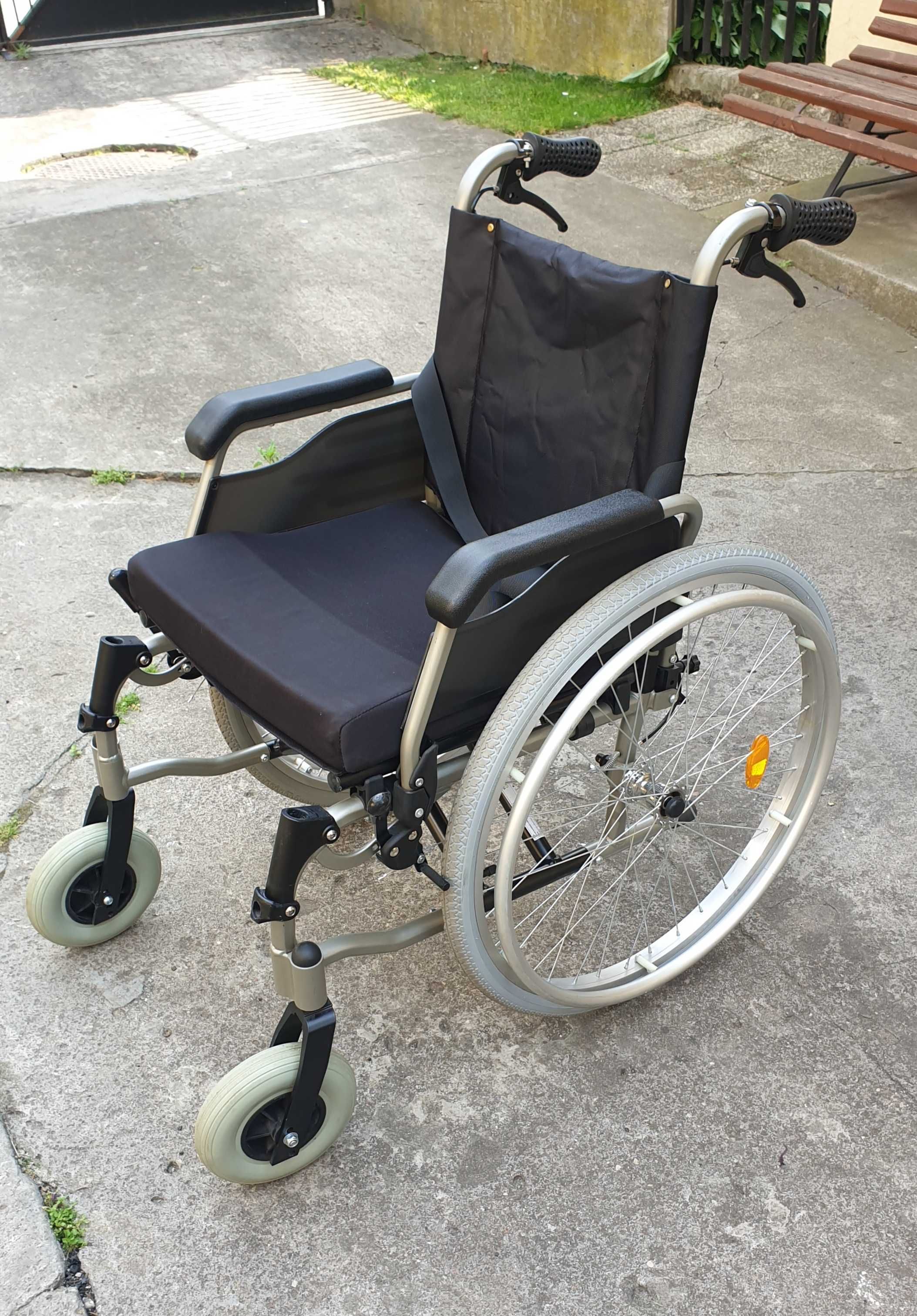 Wózek inwalidzki Vitea Care jak nowy