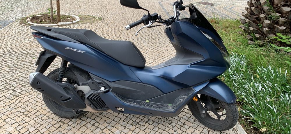* Honda PCX 2024 — 12 000 Km*
