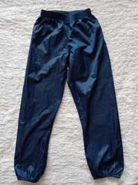 Chłopięce spodnie przeciwdeszczowe 140 cm Quechua Decathlon