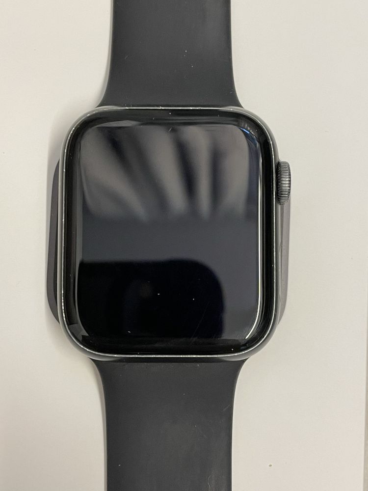 Apple Watch 4 44 mm GPS Space Gray/Bateria 85%/Bardzo dobry stan