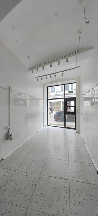 Lokal handlowo usługowy 24m2 ścisłe centrum