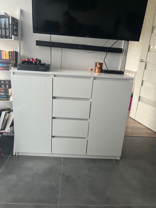 Komoda wysoki połysk biała