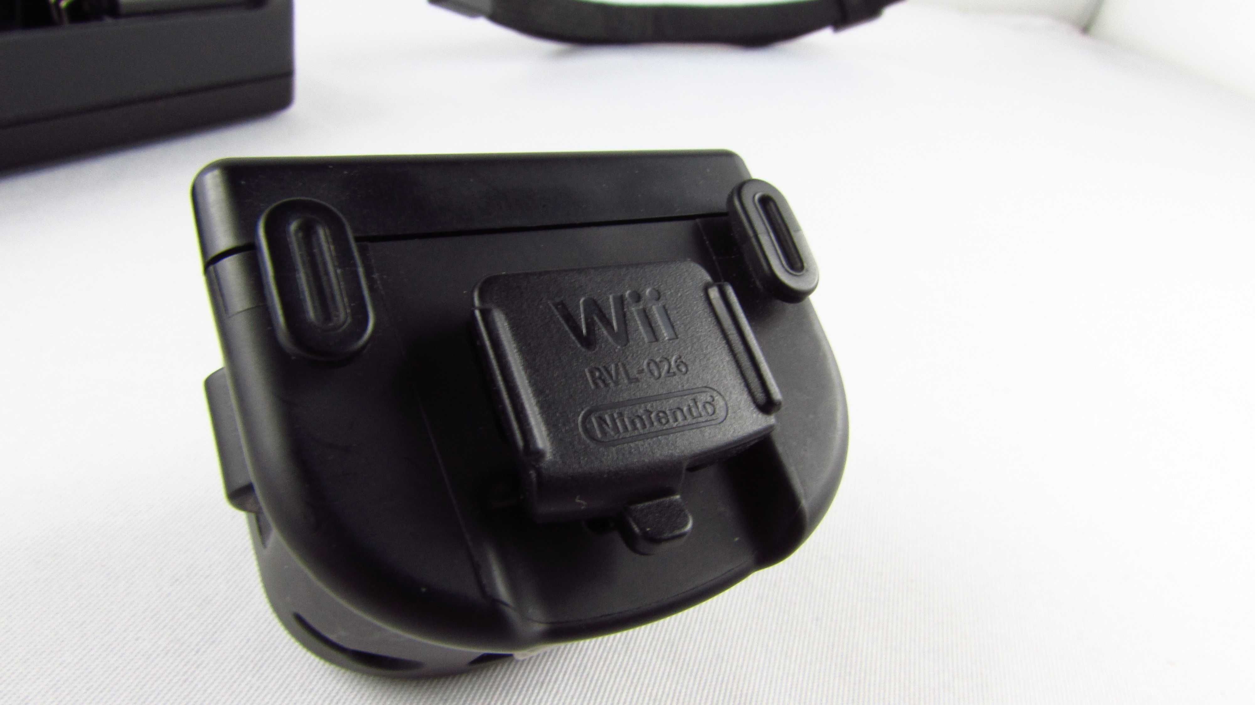 NINTENDO - Oryginalny Wii Remote Pilot + Motion Plus Czarne 1