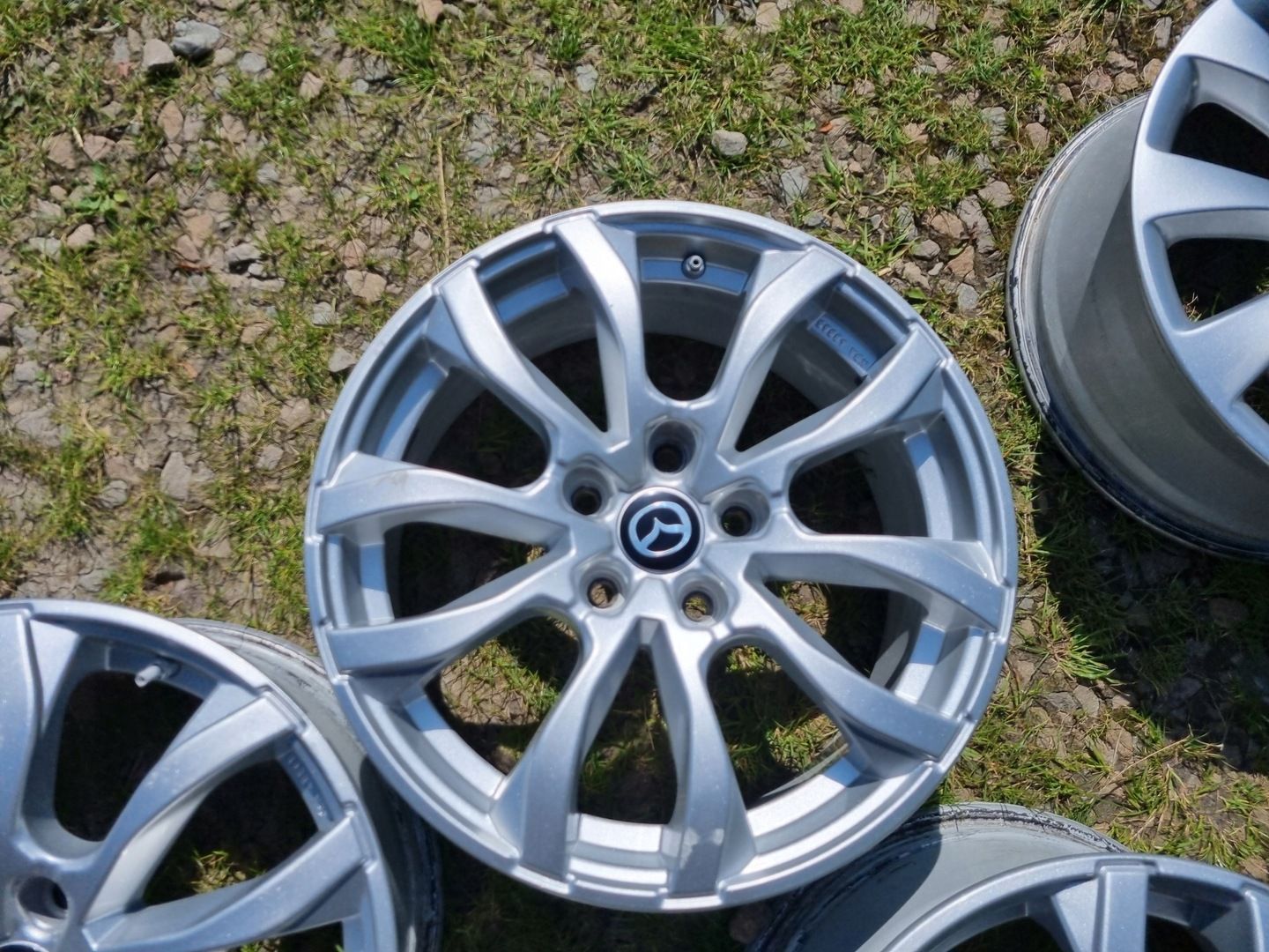 HYUNDAI I30 ,TUCSON,KIA CEED,PROCEED,mazda 3,5,cx3 alu 7,5X17 ET45 db stan