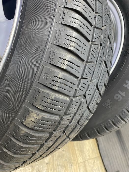 215/60/16 2019 Continental
