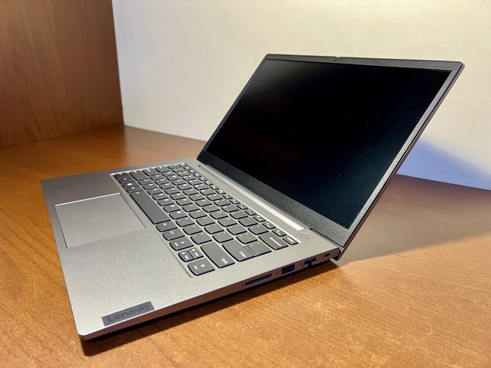 Lenovo ThinkBook 14 Core I5/16Gb/256Gb/Intel IrisXe/Aluminium