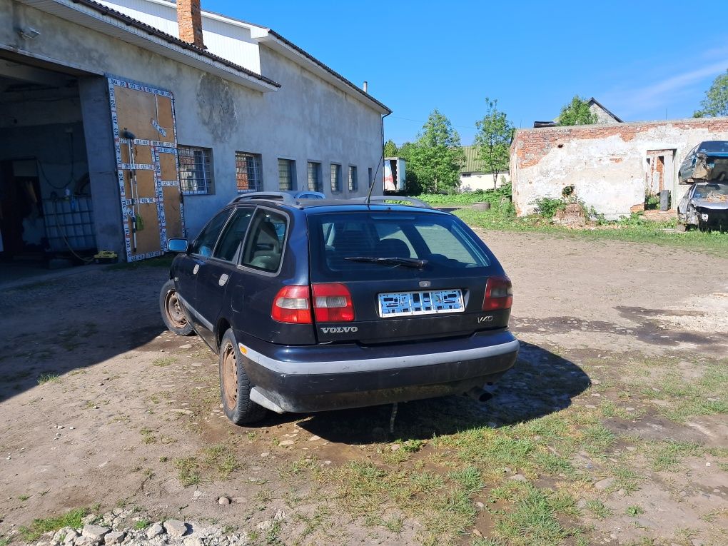 Volvo V40 1.9 TD по ЗАПЧАСТИНАХ