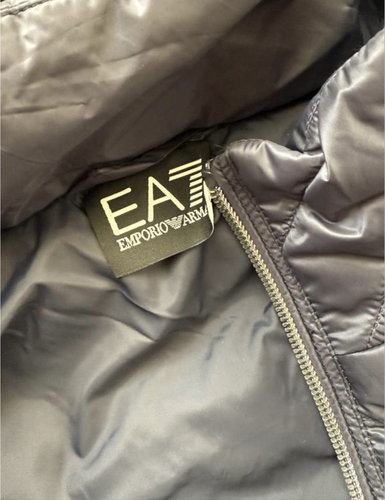 Пуховик Emporio Armani EA7 новый
