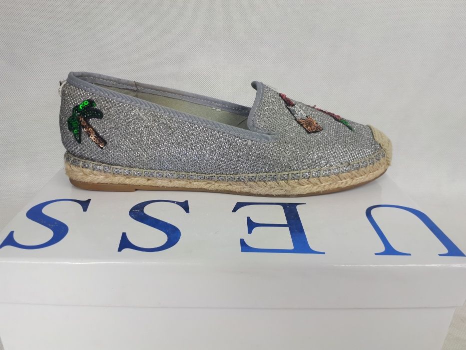 Espadryle srebrne GUESS mokasyny pólbuty 41