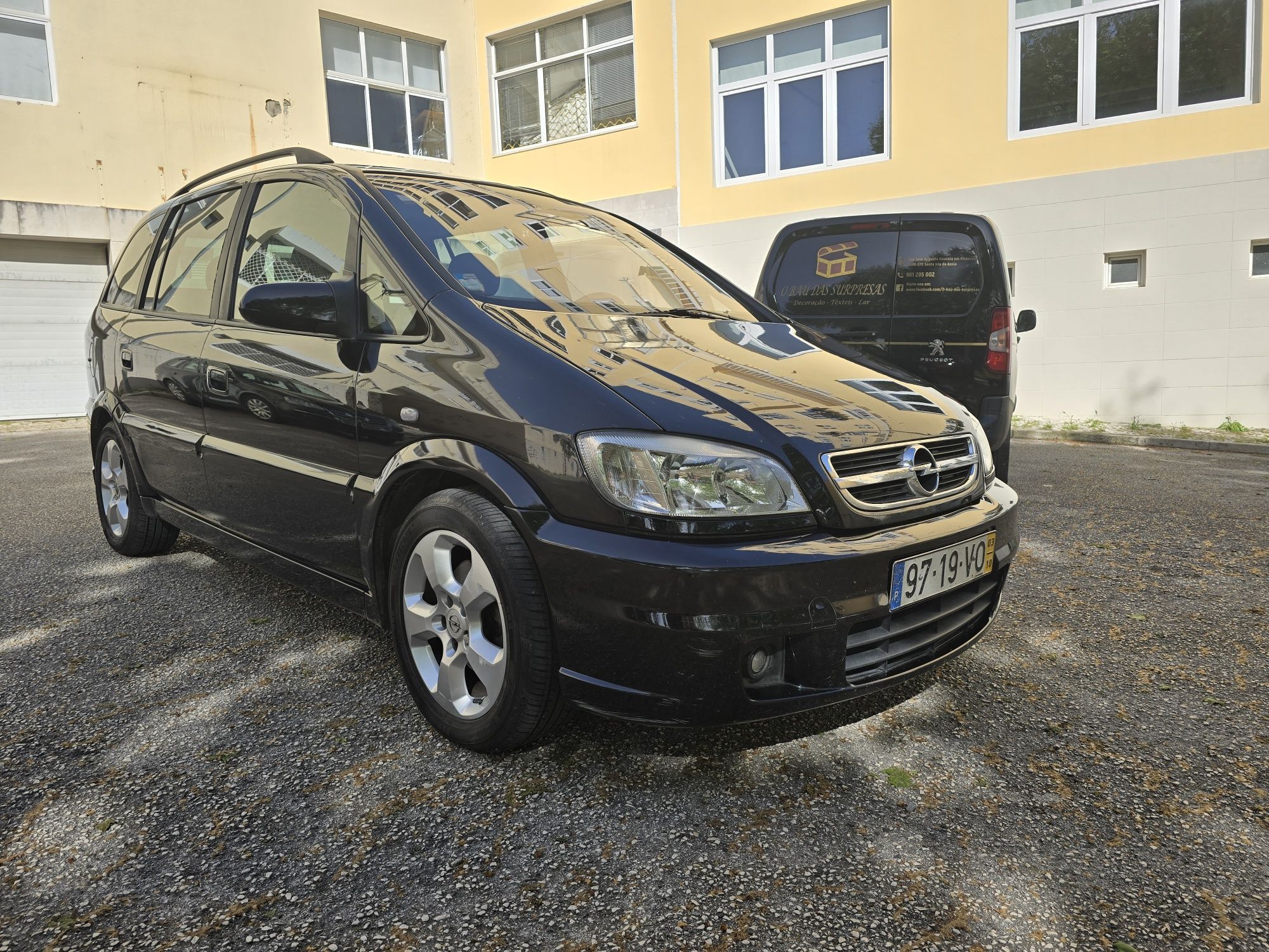 Opel Zafira 2.2 Dti Design Line 7Lugares