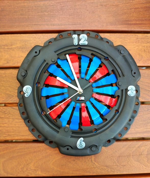 Vendo relogios de parede