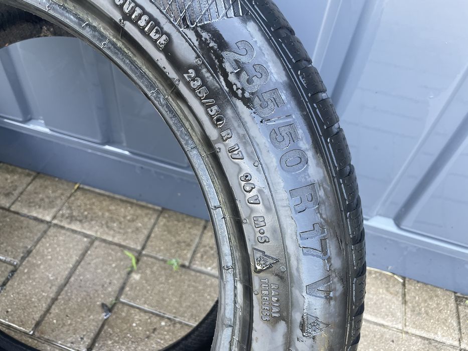 Зимові шини 235/50 R-17, 2 шт. Continental