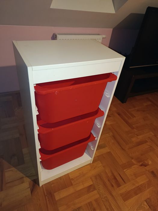 Szafka IKEA z pojemnikami
