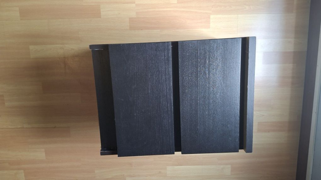 Mesa de cabeceira MALM