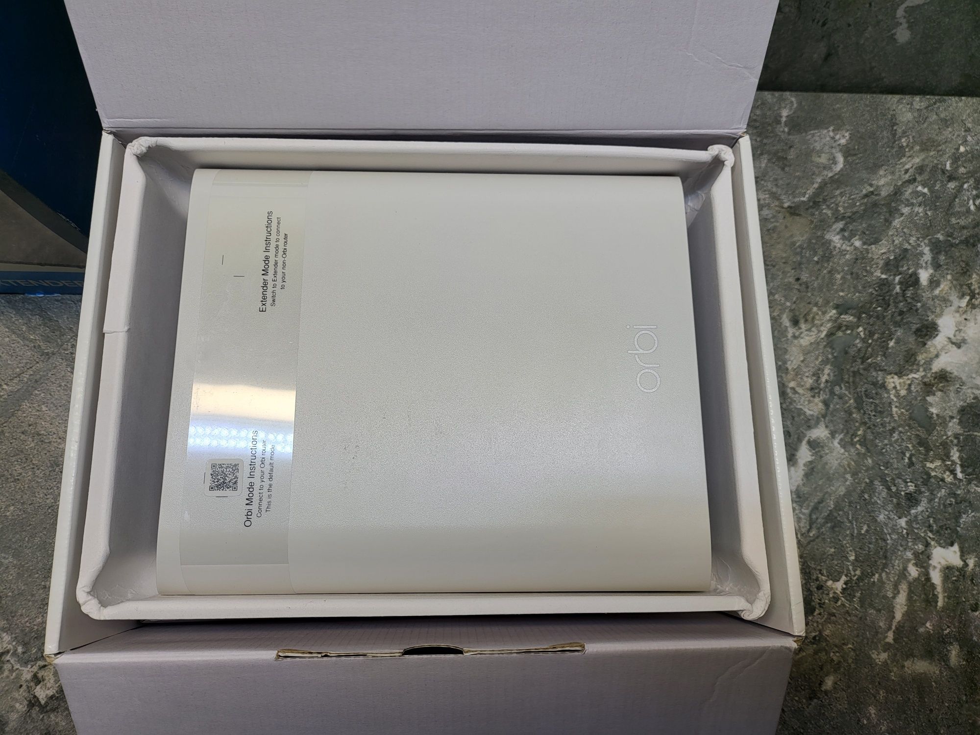 Вуличний Wi-Fi ретранслятор Netgear RBS50Yv2 IP66 покриття до 250м2