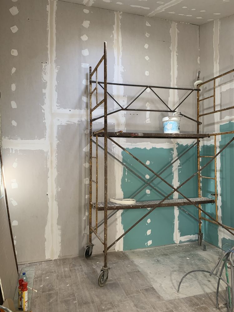Obras e manutenção e limpeza de telhados
