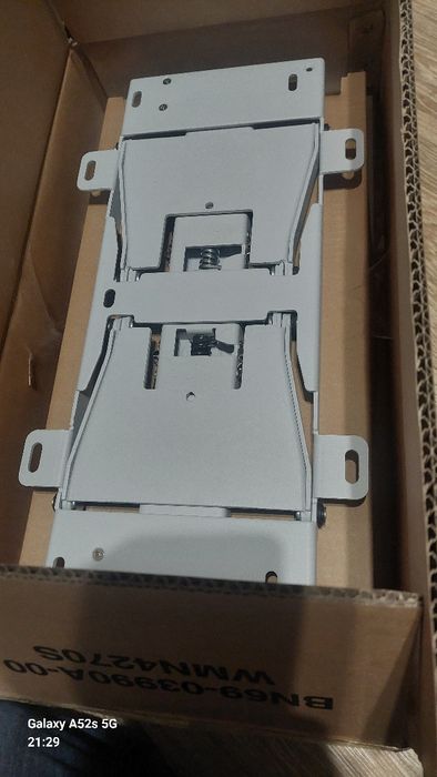 Nowy uchwyt do telewizora