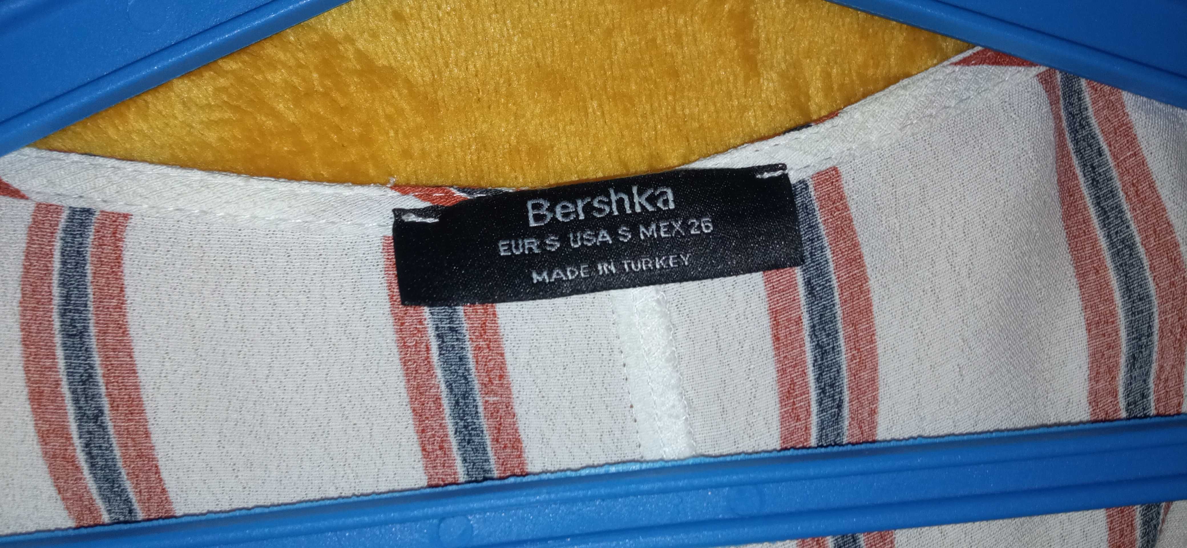 Блузка вкорочена Bershka