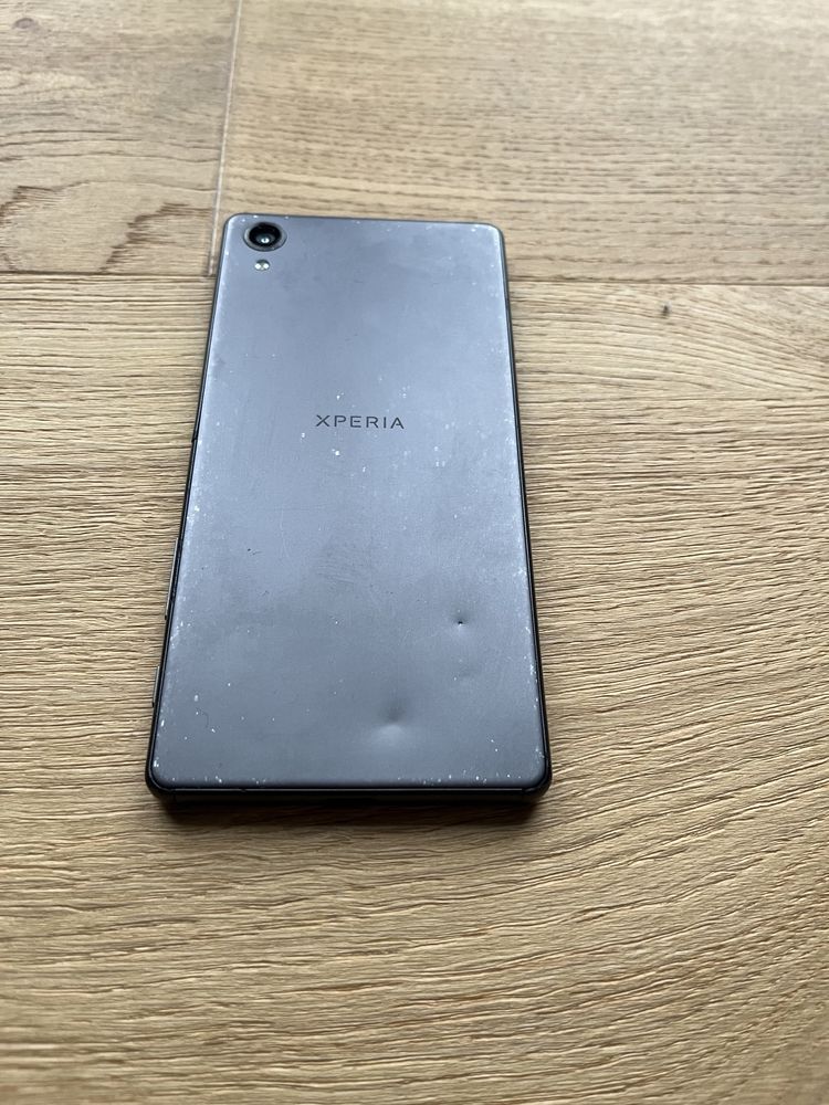 Sony Xperia Z5 czarana