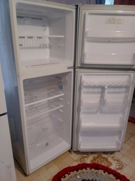 Холодильник Samsung ( Срочно )